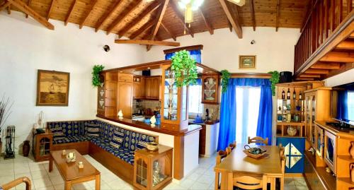 المرافق, villa Aspasia in Kampos Skoureikon