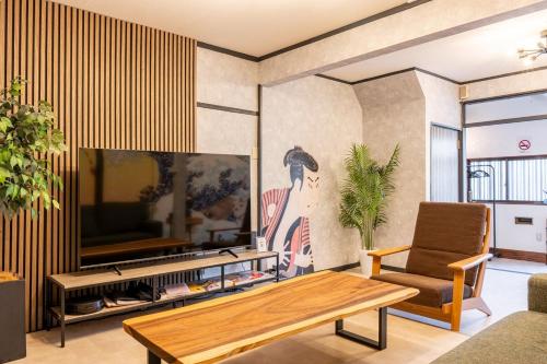 Osaka USJ Near Bentencho 10 People Stay