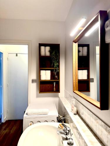 Studio lumineux avec terrasse à deux pas de Genève (Studio lumineux avec terrasse a deux pas de Geneve) in 蓋拉德
