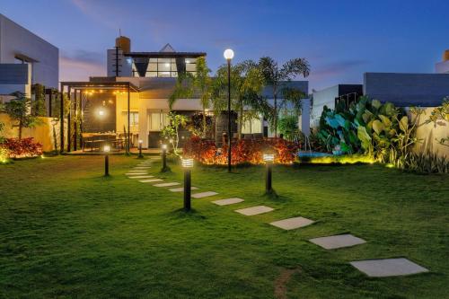 Villa Prism by StayJadePoolsideRelaxation1hr Blr – khách sạn tại KVS Nagar