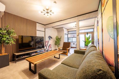 Osaka USJ Near Bentencho 10 People Stay