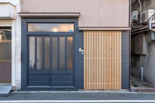 Osaka USJ Near Bentencho 10 People Stay