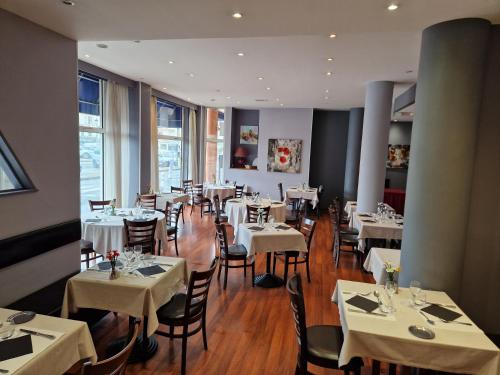 阿曼多餐廳酒店 (Hotel Restaurant l'Amandois) in 聖阿芒蒙通