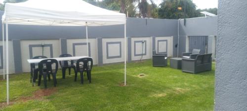 Lifegate Guest House