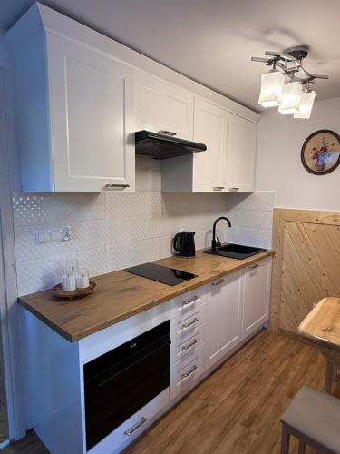 자코파네 Pokoje Goscinne Monika II 4성급 게스트하우스 수영장