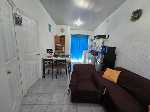 Casa en Villa Panamericana, San Miguel in Jucuaran