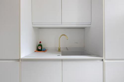 Premium 3BR Central London Escape, Лондон