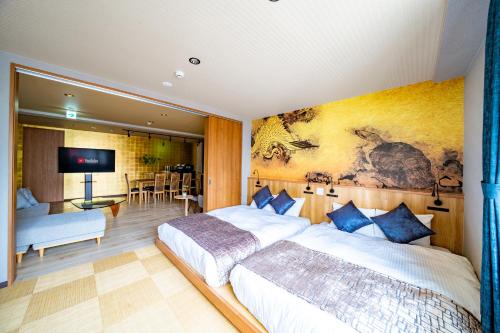 Den SUSUKINO URBAN RESIDENCE