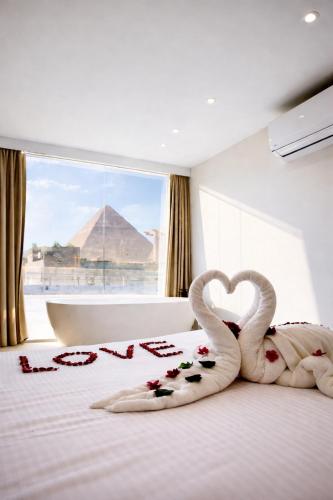 LE Grand Pyramids View & Suites