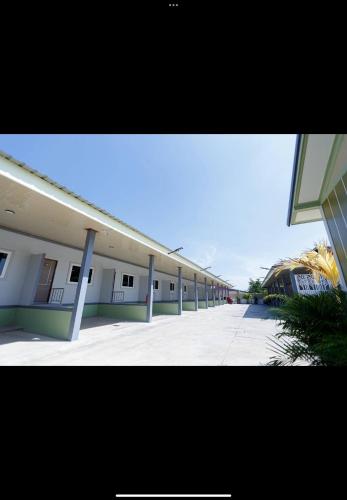 素辇 โรงแรม เดอะกรีนนิช รีสอร์ท 2星级 酒店 泳池