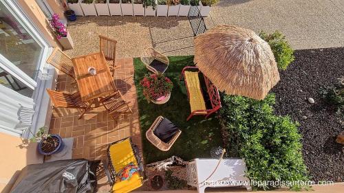 Location Cap Neree acces mer direct, piscine et jardin, Le Trayas entre Cannes et Saint-Raphael in Le Trayas Superieur