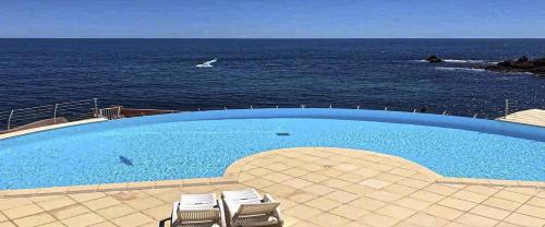 View, Location Cap Neree acces mer direct, piscine et jardin, Le Trayas entre Cannes et Saint-Raphael in Le Trayas Superieur