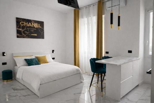 Maison Chanel, Milán
