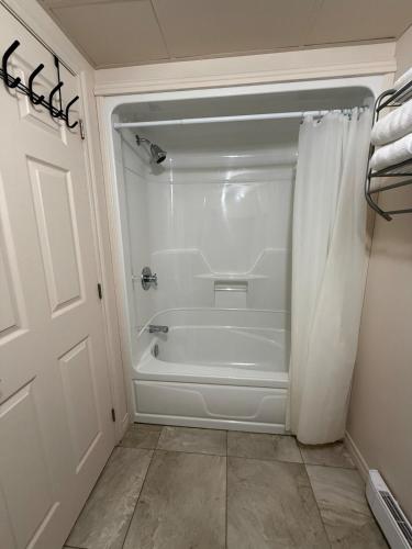 Appartement #2 avec chambre tout inclus in Baie-Comeau (QC)