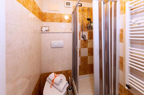 Deluxe Double Room image 4