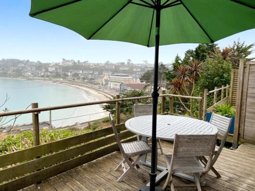 Appartement VUE MER surplombant la plage Trestraou à PERROS-GUIREC - Réf 912 - Location saisonnière - Perros-Guirec