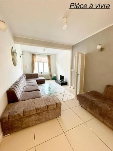 Large 6-bedroom house, close to Lille city center, CHR in Lille Sud