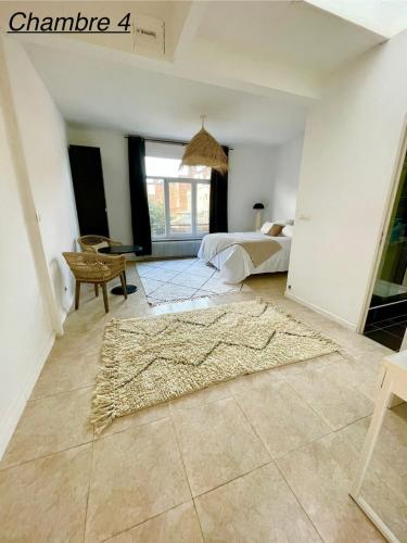 Large 6-bedroom house, close to Lille city center, CHR in Lille Sud