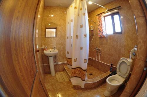 Saro B&B and Extreme Safari Tours in Tatev