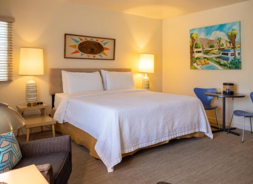 room detail thumbnail 0