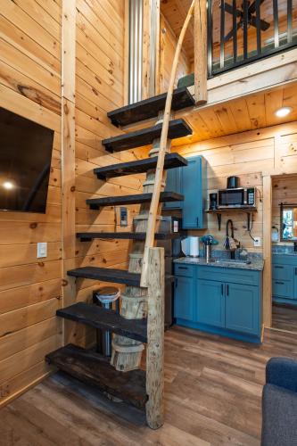 Tiny Loft on Spider Lake Near TC in Traverse City, USA