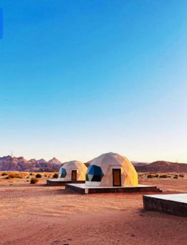 Uitzicht, Olivia Rum Luxury Bubbles & Jeep Tours in Wadi Rum