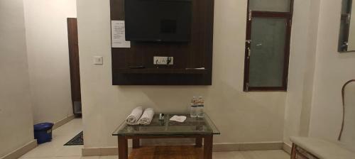 maharaja holidays,unit a1, rajrooppur, prayagraj in Subedarganj