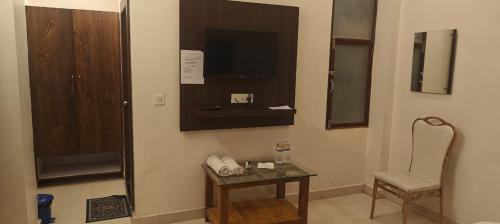 maharaja holidays,unit a1, rajrooppur, prayagraj in Subedarganj