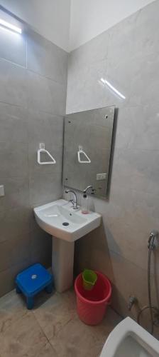 maharaja holidays,unit a1, rajrooppur, prayagraj in Subedarganj