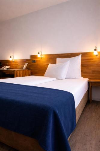 1 double bed