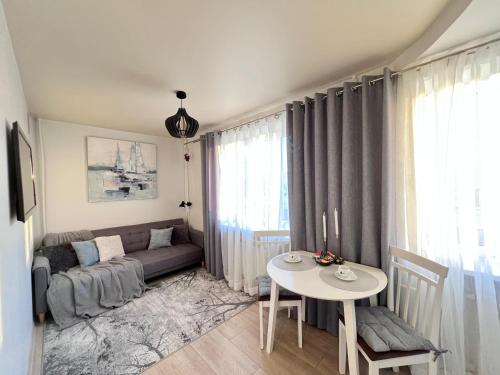 Town Hall Square View Apartment in Narva