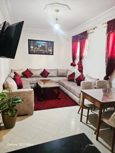 Appartement meublé près du grand souk Elhad – khách sạn tại Abattoir