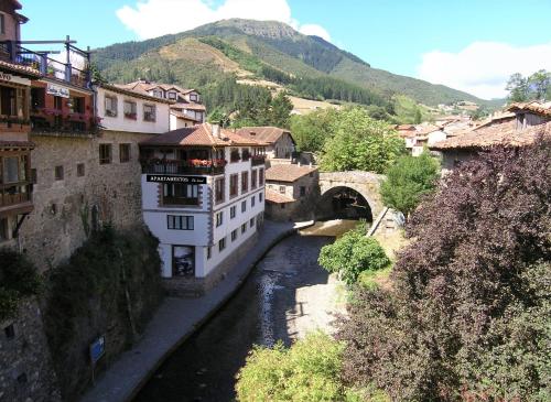  Apartamento El Nial de Potes, Pension in Potes bei Los Cos