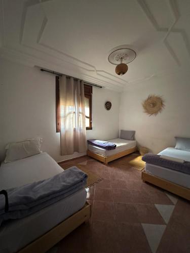 Tamraght White Hostel – Tamraght, CO