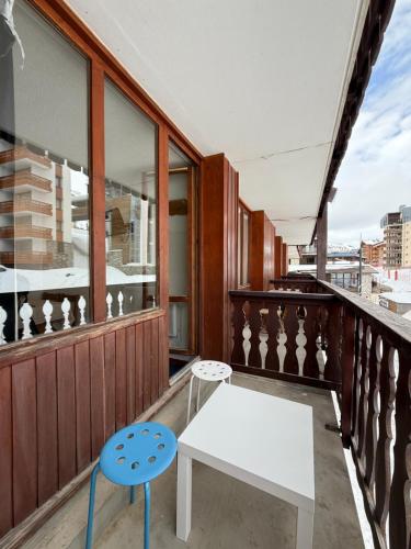 Ski InOut -Tignes Val Claret -3 Beds Flat B100 in Tignes