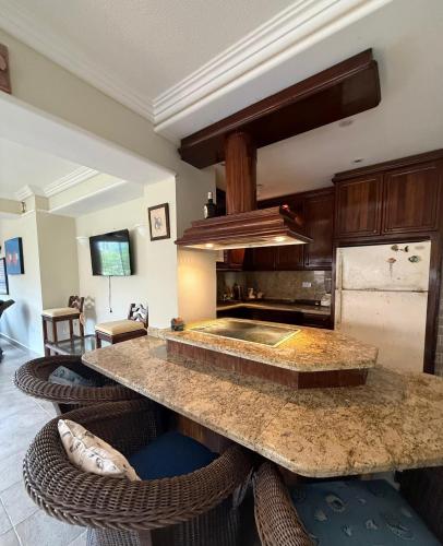 Beautiful Caribbean Apartment Tucacas Morrocoy in Tucacas