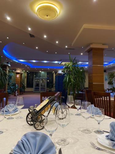 Hotel Restaurant Arena - Hôtel - Kastriot