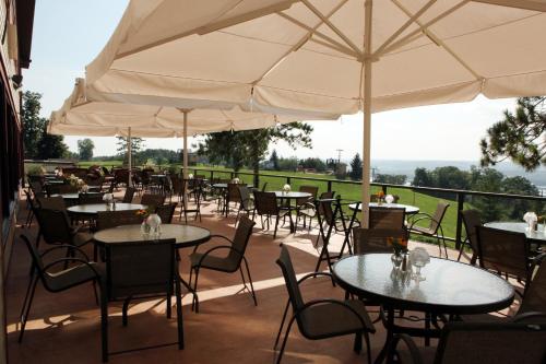Restaurant, Chestnut Mountain Resort in Galena (IL)