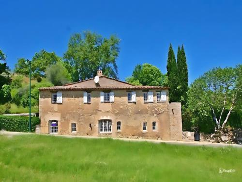 Beautiful and unique villa with private pool - Location saisonnière - Draguignan