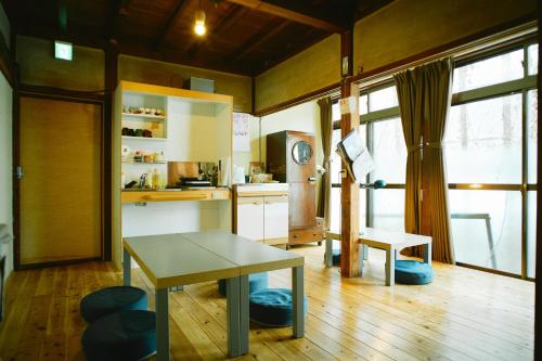 Hostel&Bar CAMOSIBA in Yuzawa-shi