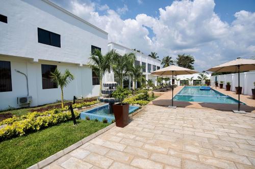 Newport Hotel in Kpong