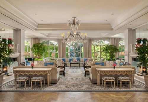 The Roof Garden at The Peninsula