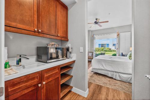 LV032 Stellar Downstairs Legacy Villas Studio in La Quinta, USA