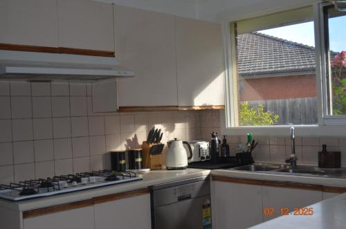 Donvale House 15KM to CBD 3 Bed rooms in Mitcham