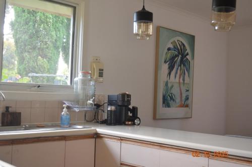 Donvale House 15KM to CBD 3 Bed rooms in Mitcham