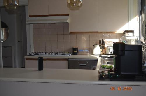 Donvale House 15KM to CBD 3 Bed rooms in Mitcham