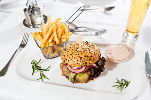 Hotel Restaurant Urdlwirt - image 4
