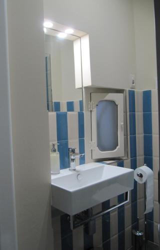 Al Porta Susa B&B, Turin (photo 10)