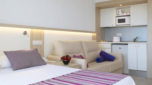 OLA Apartamentos Bouganvillia - image 3