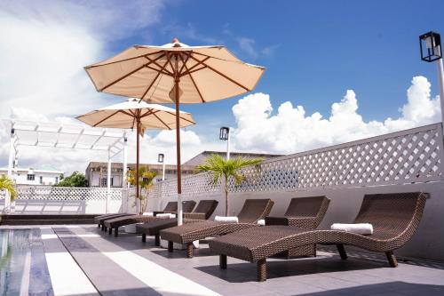 สระว่ายน้ำ, โรงแรมทองธารินทร์ (Thongtarin Hotel) in สุรินทร์